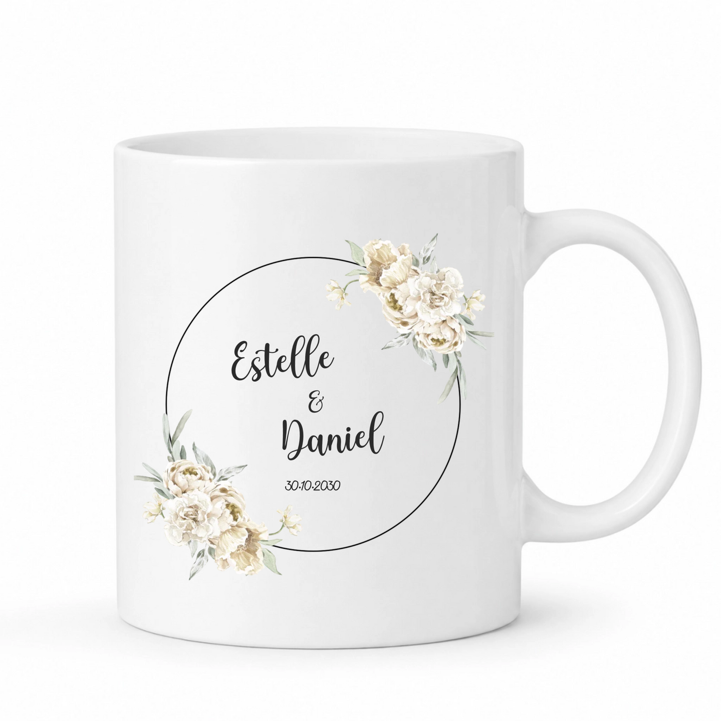 Mug blanc mariage personnalisé avec prénoms des mariés, date et couronne florale
