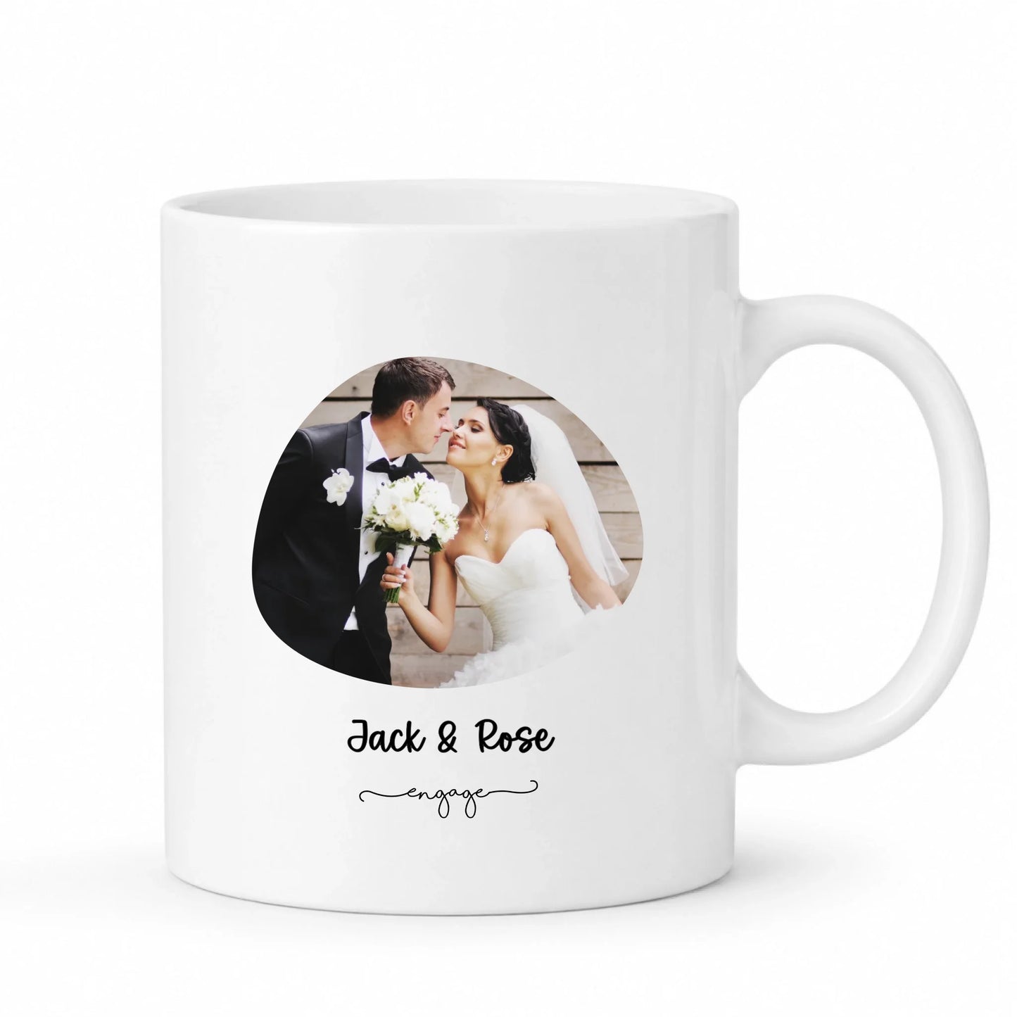 Mug blanc fiançailles personnalisé avec photo de couple et prénoms